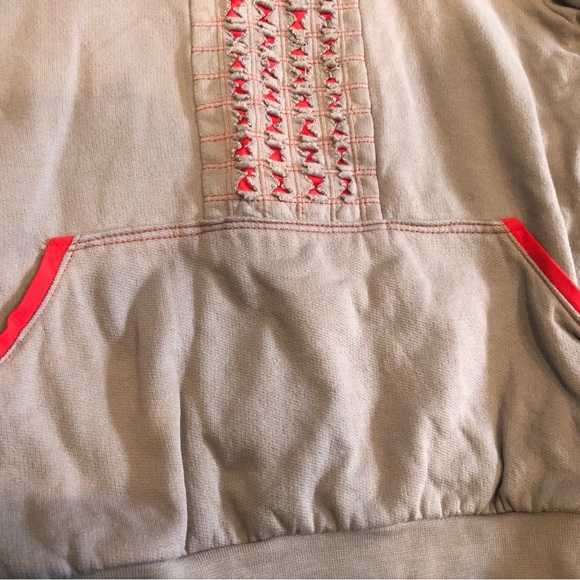 EUC cowl neck kangaroo pocket cozy sweatshirt small medium embroidery - Picture 3 of 6